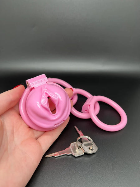 Locked Penis Chastity Device PUSSY SHAPED CHASTITY 4rings
